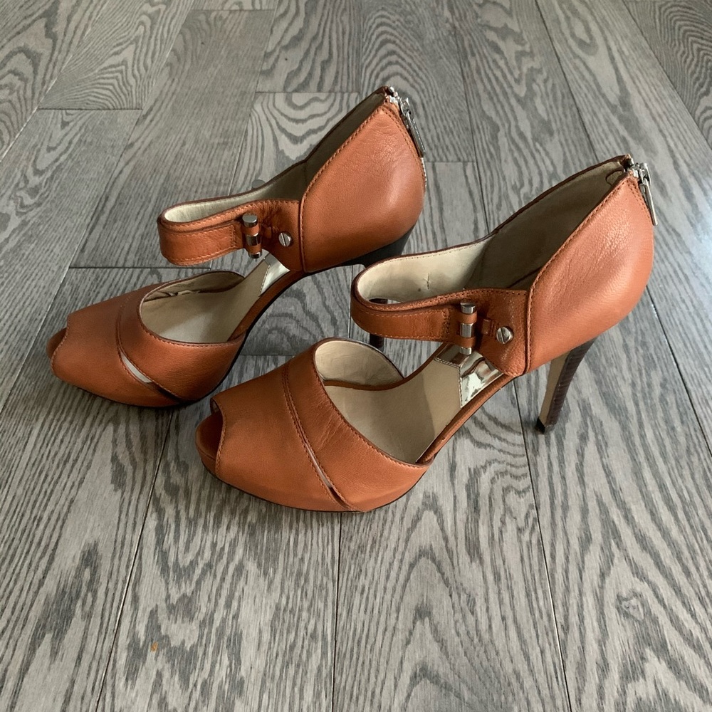 Michael Kors Heels✨